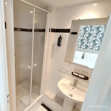Les Cascades - De Charme 3* Онфлер