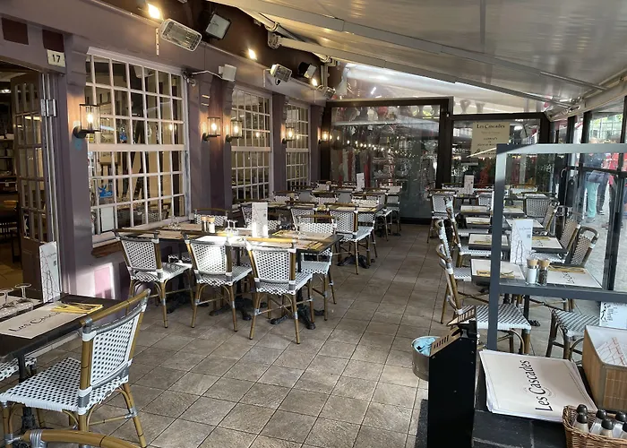 酒店 叠水瀑布 – 迷人酒店