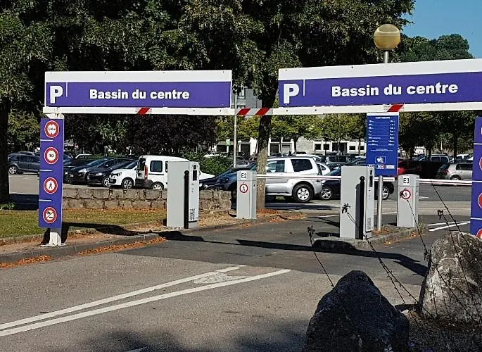 叠水瀑布 – 迷人酒店